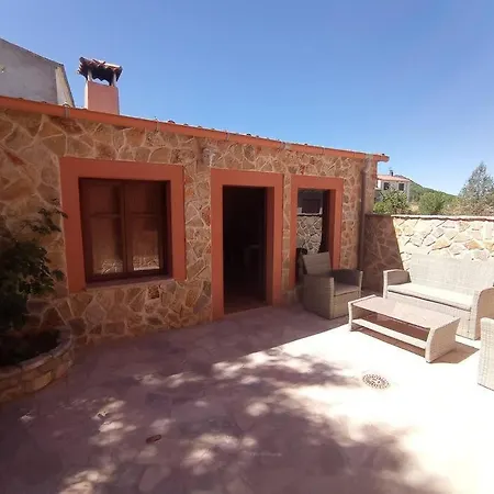 Agradable Casa Antigua Reformada Con Patio Villa Espejon Exterior photo